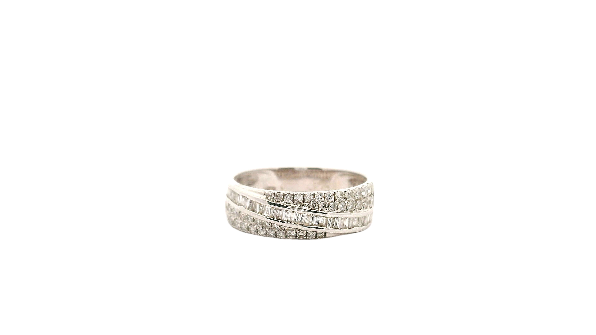 Elegant Silver Diamond Ring